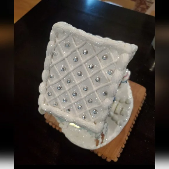 Pastel Blue Gingerbread House-NWT - Picture 7 of 7